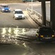Пукла цев, вода поплавила пут у зони Хитне помоћи