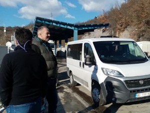 УНС: Задржавање екипе РТС-а на Јарињу удар на слободу штампе