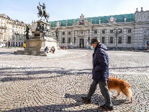 Нове варијанте коронавируса поново затварају делове Италије