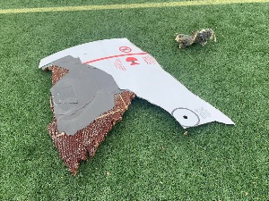 Запалио се авион изнад Денвера, делови мотора падали по граду