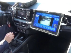 Камере у возилима полиције – бележе прекршаје, али и да ли је возило регистровано или украдено