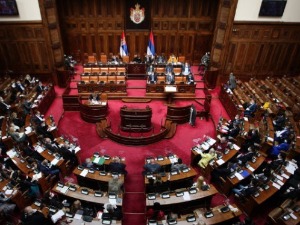 Скупштина наставила рад, посланици постављају питања