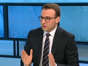 Петковић: Исплата помоћи Србима на КиМ вероватно у мају