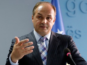 Хоџај затражио извињење од Лајчака због географске карте