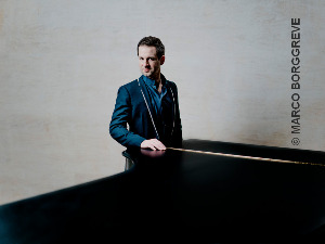 Уметност интерпретације – Бертран Шамају