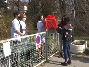 Ученици хуманитарци из Краљева, млади одржали лекцију из доброчинства