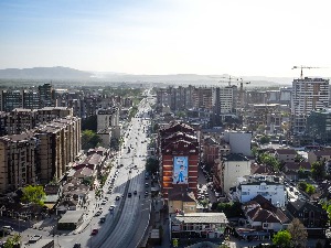 Косовски врховни суд потврдио одузимање мандата Адриани Хоџић и Ромској иницијативи