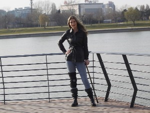 Тања има шансу да поново хода без штапа, потребна јој је помоћ