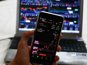 "Скај" телефони на мети ФБИ – заплењен сајт, налог за хапшење челника компаније