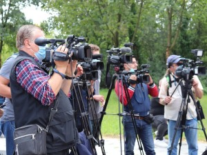 Министарство културе: Непримерена реторика према новинарима, јавност да не врши притисак на медије