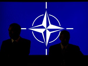 Против чланства Србије у НАТО-у 79 одсто грађана, петина би прихватила извињење због бомбардовања