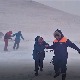 Из снежне лавине евакуисано 38 људи у Русији, међу њима 31 дете