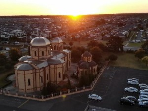 Српски храмови на Петом континенту