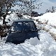 Голија и даље под снегом, чисте се путеви ка завејаним засеоцима