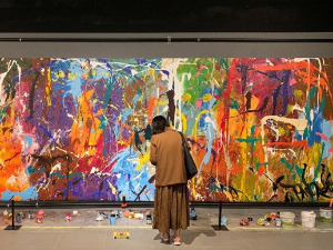 Момак и девојка случајно оштетили дело вредно пола милиона долара