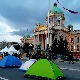 Фриленсери испред Скупштине, најавили тродневни протест