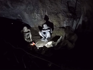 Први модерни људи који су настанили Европу имали су и неандерталце у породици