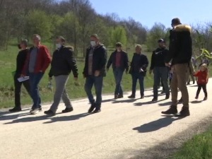 Протест испред каменолома на планини Баба, "за 10 година овде ће бити пешчара"