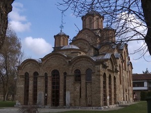 Историчар објашњава због чега су црква и Срби на КиМ на мети напада