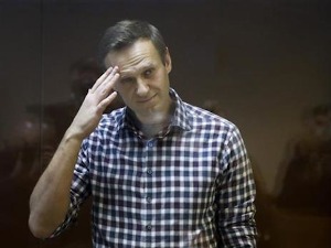 Наваљни: Претили ми лудачком кошуљом и присилним храњењем
