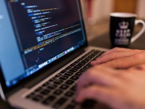 Мит или истина o висини плата у ИТ сектору, колико зарађују програмери