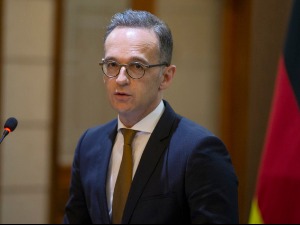 Немачки шеф дипломатије Хајко Мас данас у Приштини, у петак у Београду