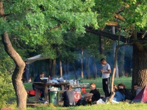 Какво нас време очекује за празнике и пакујемо ли зимску гардеробу у мају