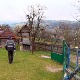 Добрињци организовано прате непознате аутомобиле по селу, категорично против геолошких истраживања