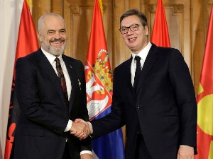 Вучић честитао Едију Рами победу на изборима у Албанији