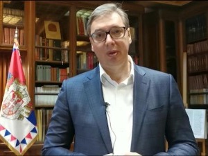 Вучић објавио ко све и када добија новчану помоћ у мају