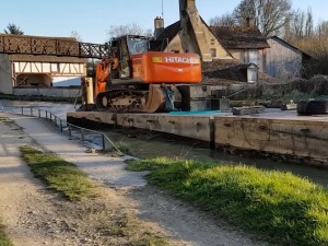 "Хитачи" гондолијер