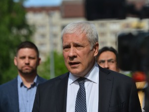 Тадић: Примена закона, брзо окочање дијалога и контрола