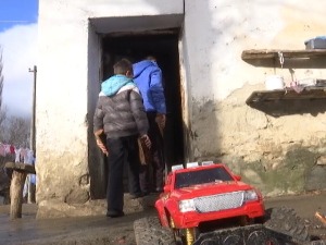 Ко добија више новца од државе - хранитељи или социјално угрожене породице