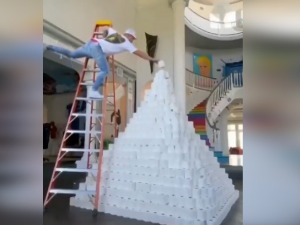 Критика "уметничког дела"