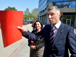 Обрадовић после консултација с посредницима: Дијалог мора да се заврши током лета