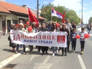 Двери одржале прву породичну шетњу у Лесковцу, увод у почетак кампање