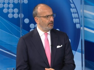 Фабрици: Фокусирајте се на реформе, од њих зависи отварање поглавља