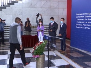 Избеглима и расељенима додељена средства за куповину кућа у Војводини