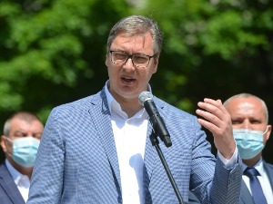 Вучић: Много је проблема и притисака на Србију због КиМ