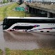 Аутобус се пробија кроз бујице воде, аутомобили на закрченом ауто-путу – да ли ће испливати решење