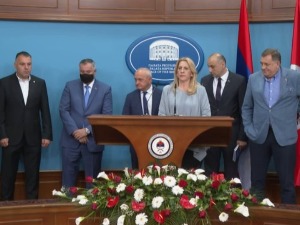 Цвијановић: Неприхватљив начин именовања новог високог представника Цвијановић: Неприхватљив начин именовања новог високог представника
