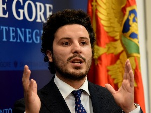 Абазовић: Нема журбе за потписивање Темељног уговора Абазовић: Нема журбе за потписивање Темељног уговора
