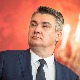 Mилановић вратио ратна одликовања Бранимиру Главашу Mилановић вратио ратна одликовања Бранимиру Главашу