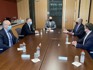 Представници Српске листе са Палмером: Важно је применити постигнуте споразуме