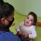 После генске терапије у Будимпешти, Оливер вежба код куће 