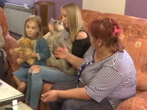 Корона раздвојила Алису и Иљу, спојили се после осам месеци у Србији