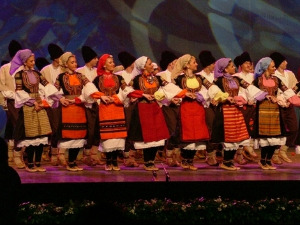 Коловођо ногом крени