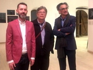 У Америци дом, овде завичај