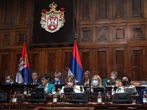 Скупштина Србије подржала предлог за промену Устава