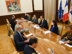 Вучић са начелником Генералштаба оружаних снага Француске